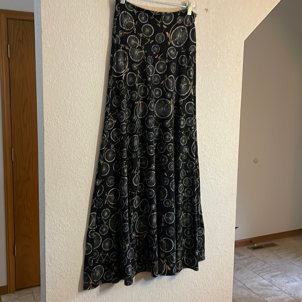 LuLaRoe Maxi Banded Waist Stretch Jersey Knit Skirt, Size small, Bicycle Pattern